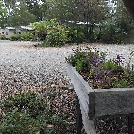 Strahan Retreat Holiday Park Exterior photo
