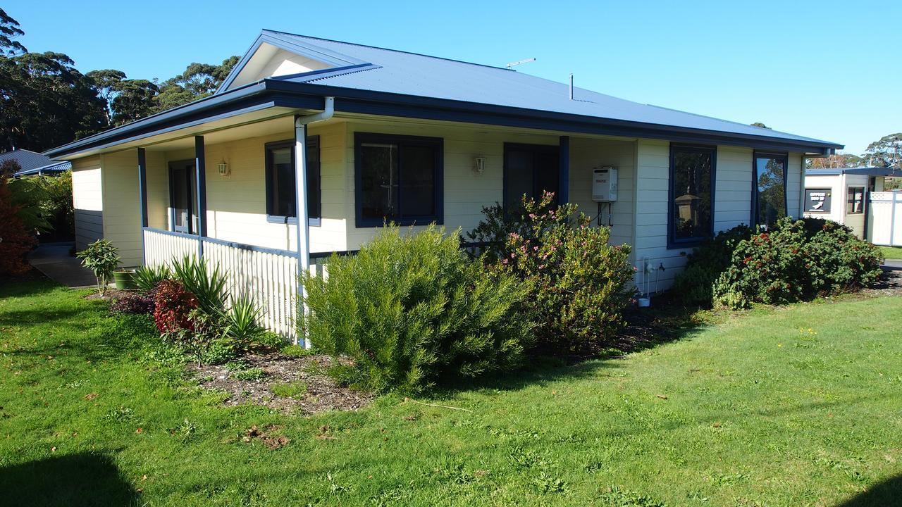 Retreat 3* Strahan